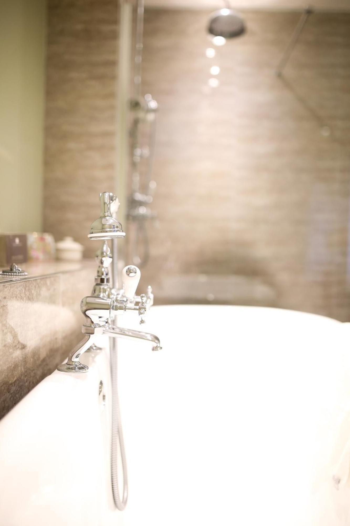 Ockenden Manor Hotel & Spa Cuckfield Δωμάτιο φωτογραφία